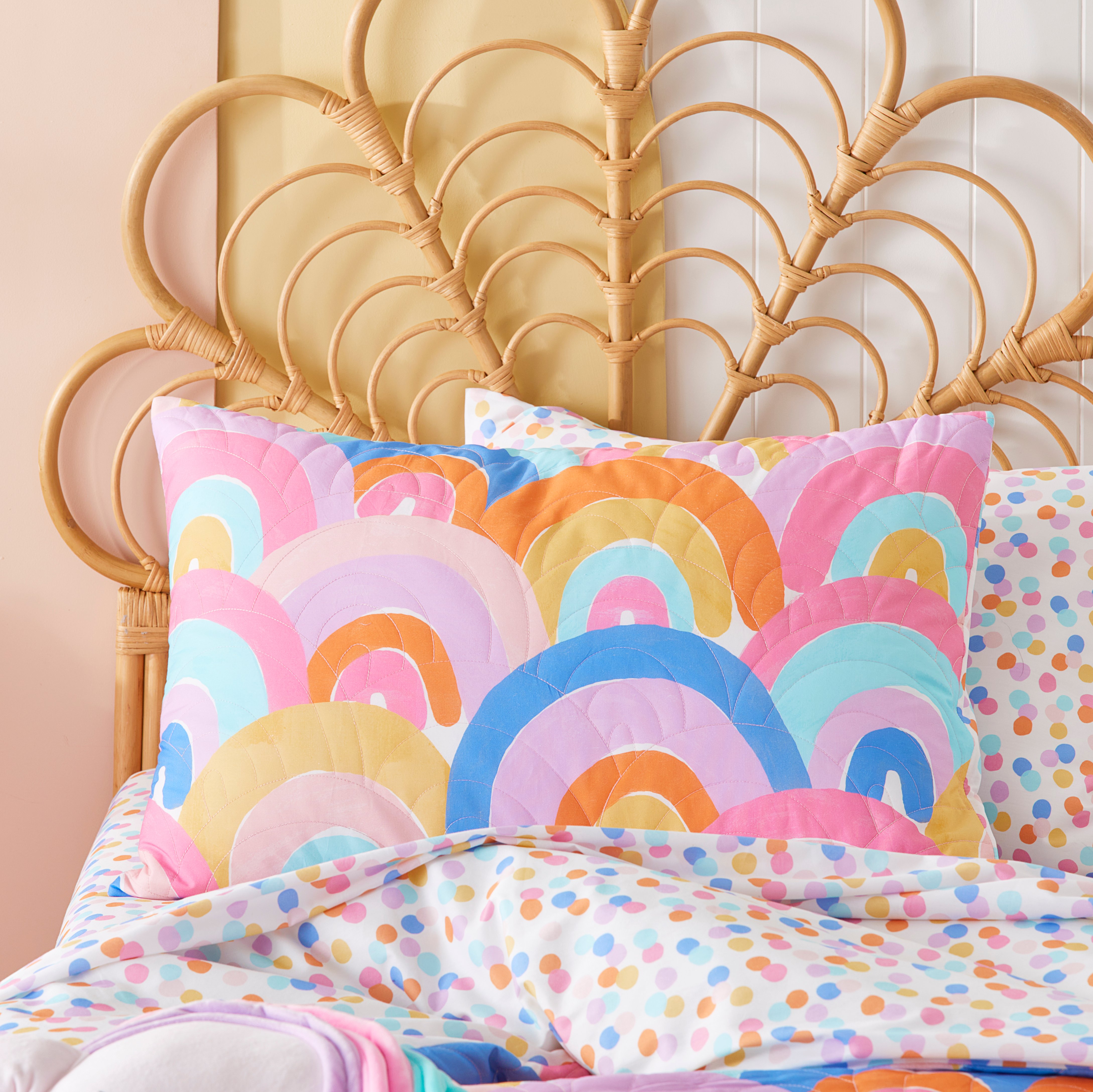 Kids clearance rainbow quilt