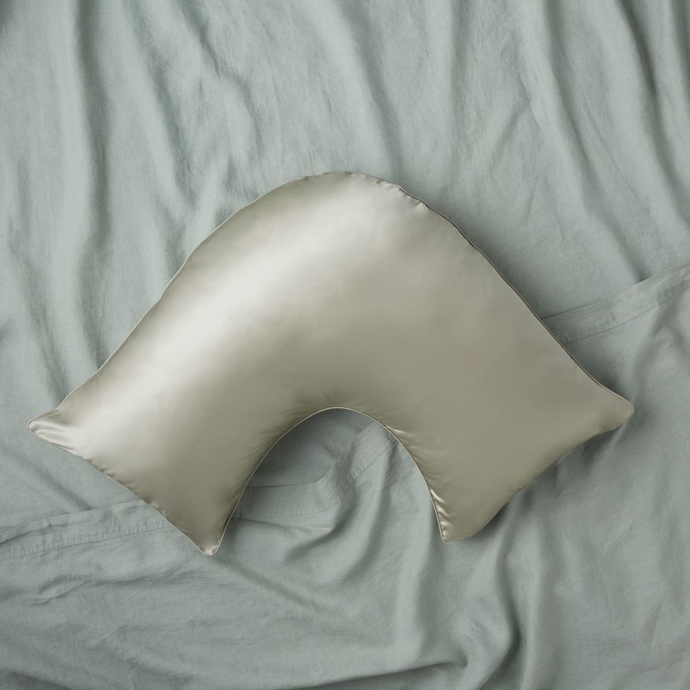 V shaped silk store pillowcase