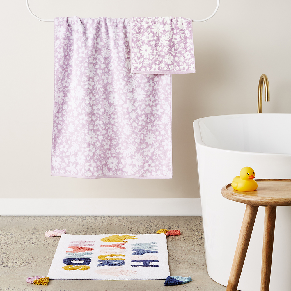 Kids bathroom online towels