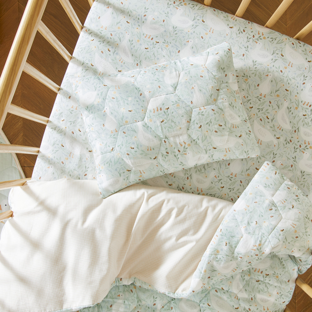 Small discount cot quilt