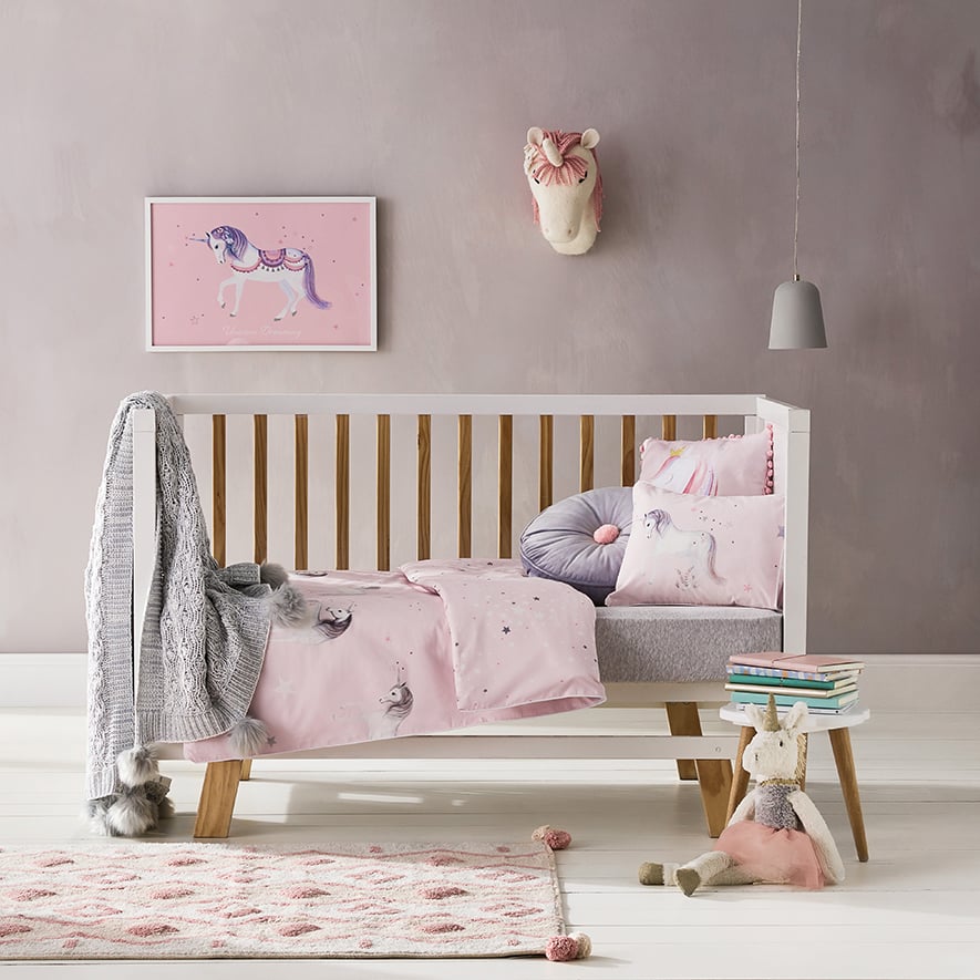 Unicorn 2025 cot quilt